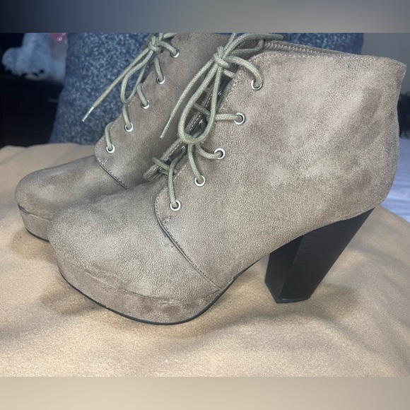 Forever boot heels - Picture 4 of 6